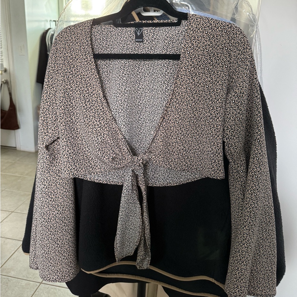 Windsor cheetah going out top, size S